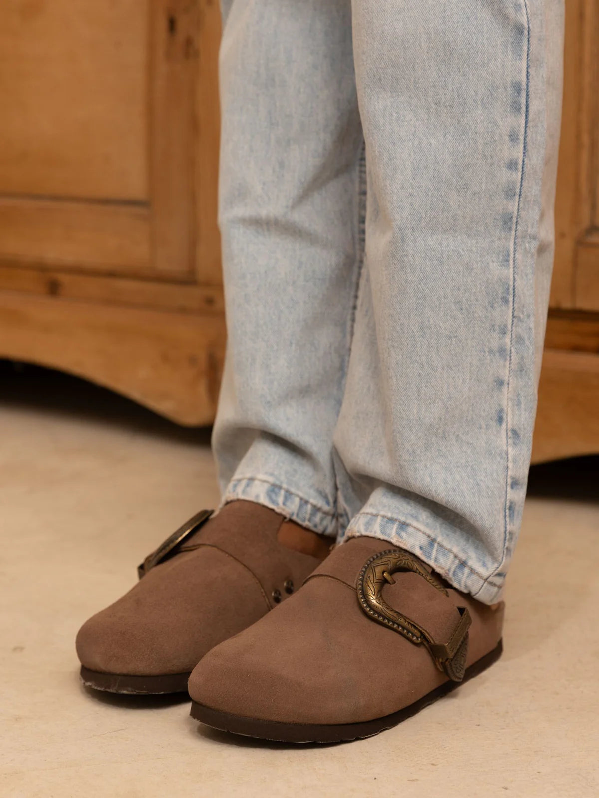 Cowhide Slip On Western Style Shoes