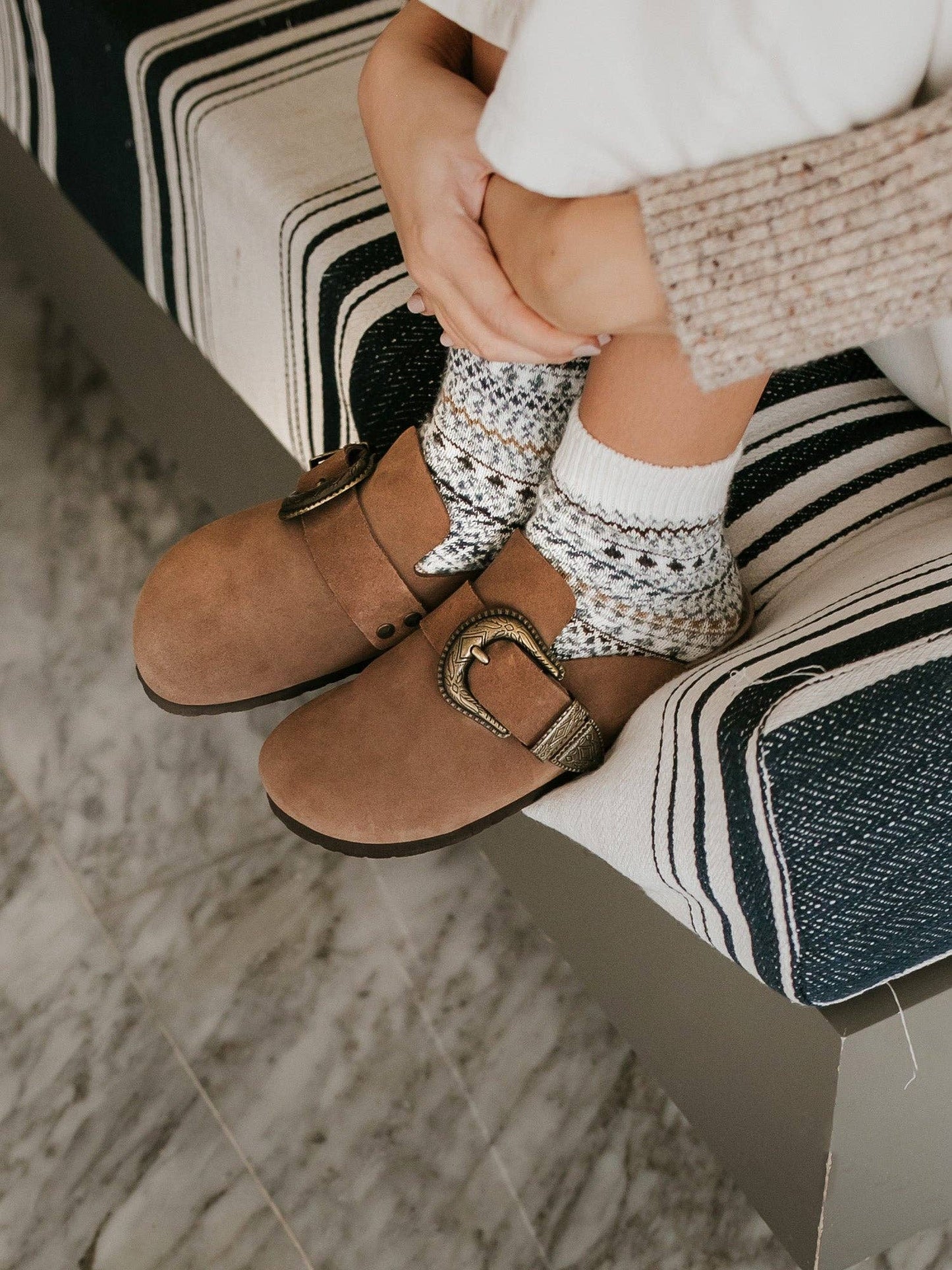 Cowhide Slip On Western Style Shoes