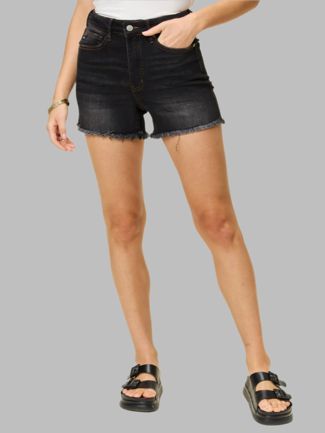 ccef2277-a7df-4a05-9b11-a023183d34f8-Max